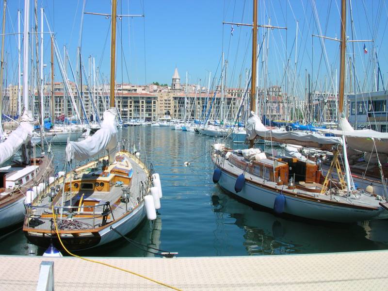 promener sur le vieux port de Marseille 13001